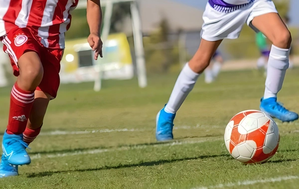 İzmir'de amatör maçta kan döküldü: 3 futbolcu ağır yaralı