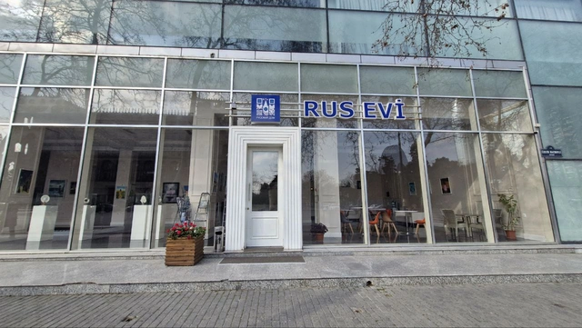 Bakıdakı "Rus Evi" fəaliyyətini dayandırır - RƏSMİ