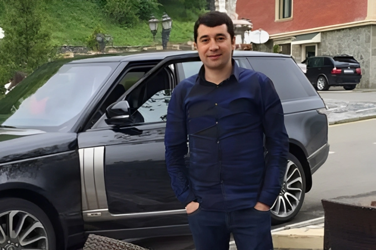 "Range Rover"lə 4 nəfərin ölümünə görə yüngül cəza alan vəzifəli şəxs daha bir güzəşt istəyir