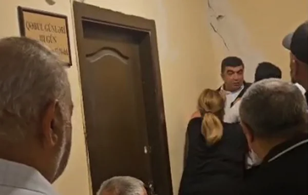 Vətəndaşlarla təhsil sektorunun əməkdaşı arasında dava ilə bağlı QURUMDAN AÇIQLAMA - VİDEO