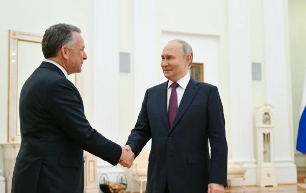 Раскрыто содержание "шпаргалки" Уиткоффа для переговоров с Путиным - Фото