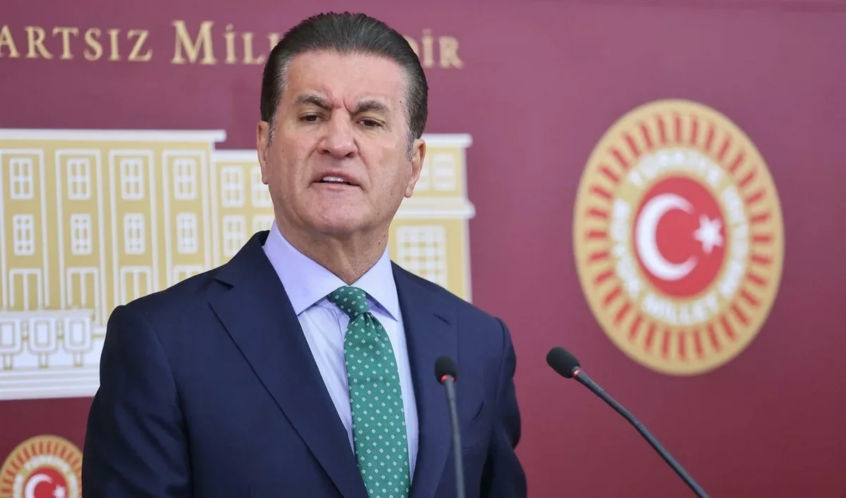 Türkiyəli deputatın işində yeni qısnama iddiaları: Arxa otağa aparıb masaj etdirirdi