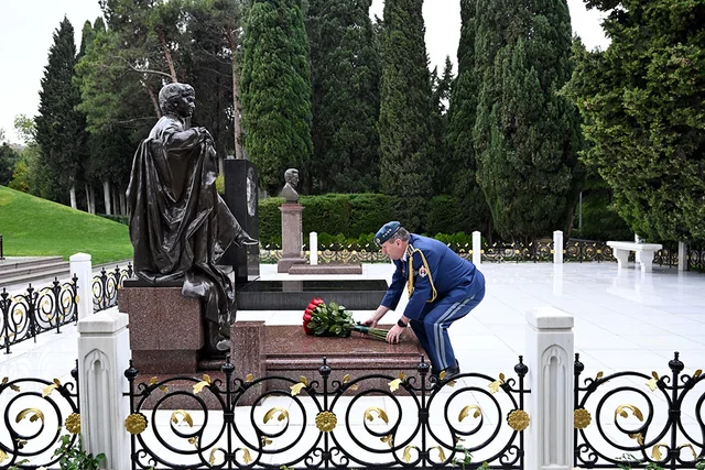 Müdafiə naziri Slovakiyanın nümayəndə heyəti ilə müzakirələr apardı - Foto