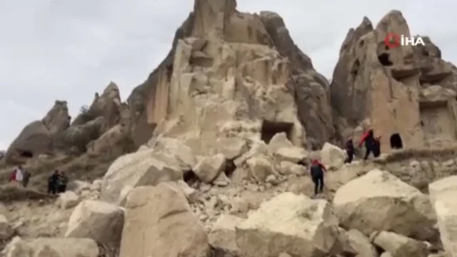 Türkiyədə məşhur bölgədə qaya uçqunu: Ölənlər var - Foto/Video