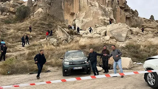 Türkiyədə məşhur bölgədə qaya uçqunu: Ölənlər var - Foto/Video