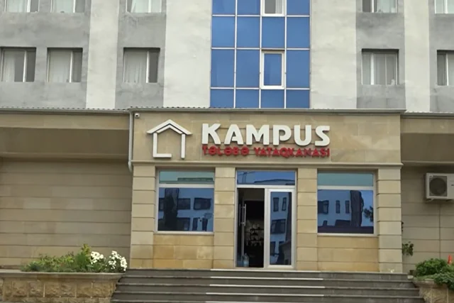 Qızların qaldığı yataqxanada nə baş verib? "Hansısa qız oğlanla bu zonaya keçə bilməz" - Video