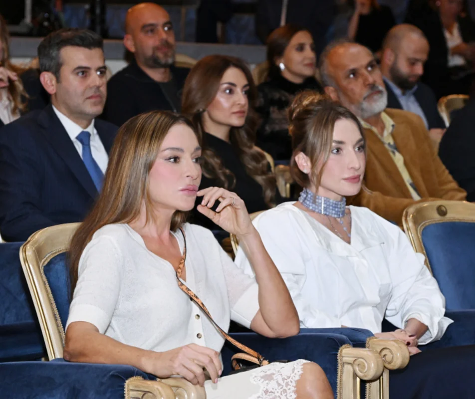 Birinci vitse-prezident Mehriban Əliyeva Qağayı tamaşasının təqdimatında iştirak edib - Foto