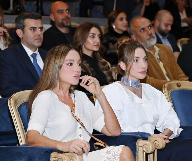 Birinci vitse-prezident Mehriban Əliyeva "Qağayı" tamaşasının təqdimatında iştirak edib - Foto