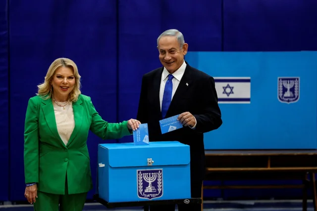 Netanyahunun partiyası İsrail seçkisində 53 mandat qazandı: Hökuməti kim quracaq?
