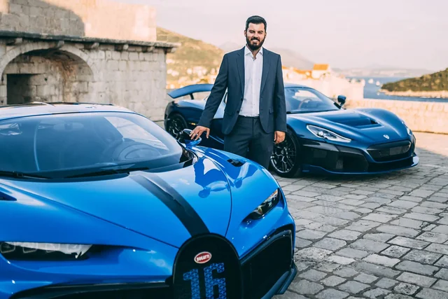 Глава Bugatti лишился суперкара Chiron из-за странной привычки