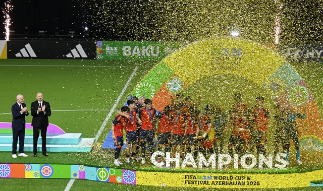 Prezident İlham Əliyev FIFA U-15 World Cup and Festivalın final matçını izləyib, mükafatlandırma mərasimində iştirak edib - Foto/Video