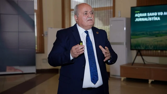 1 Noyabr - Kənd Təsərrüfatı İşçiləri Günü münasibətilə jurnalistlər üçün maarifləndirici təlim keçirilib - Foto