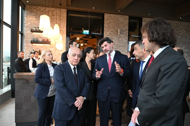 Əli Əsədov və İrakli Kobaxidze Gürcüstanda hotel açılışında iştirak ediblər - Foto