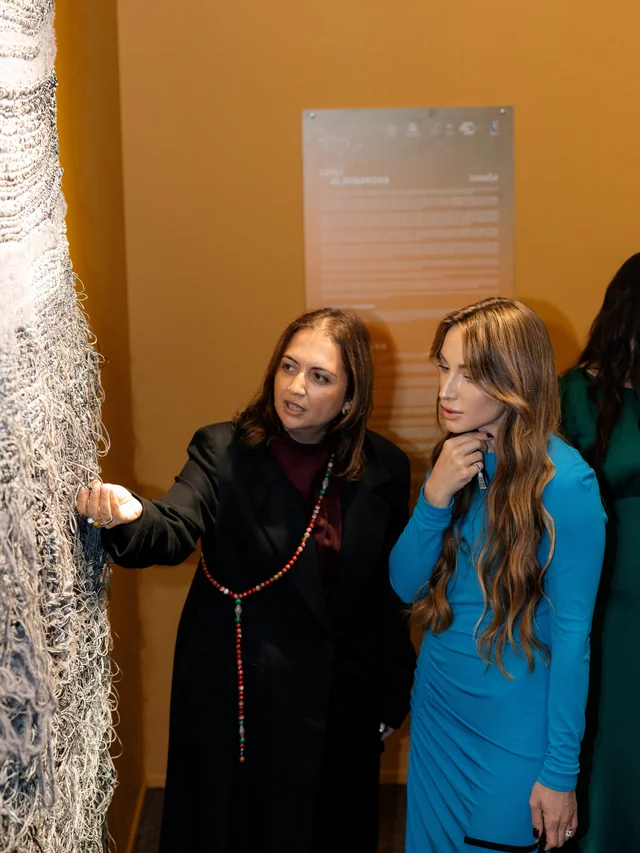 Alyona Əliyeva Baku Art Weekend sərgi festivalından paylaşım edib - Foto