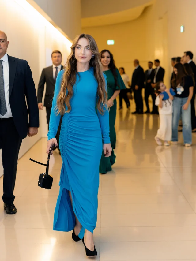 Alyona Əliyeva Baku Art Weekend sərgi festivalından paylaşım edib - Foto