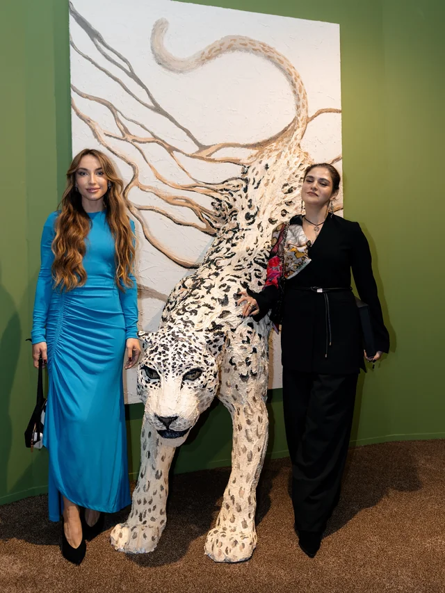 Alyona Əliyeva Baku Art Weekend sərgi festivalından paylaşım edib - Foto