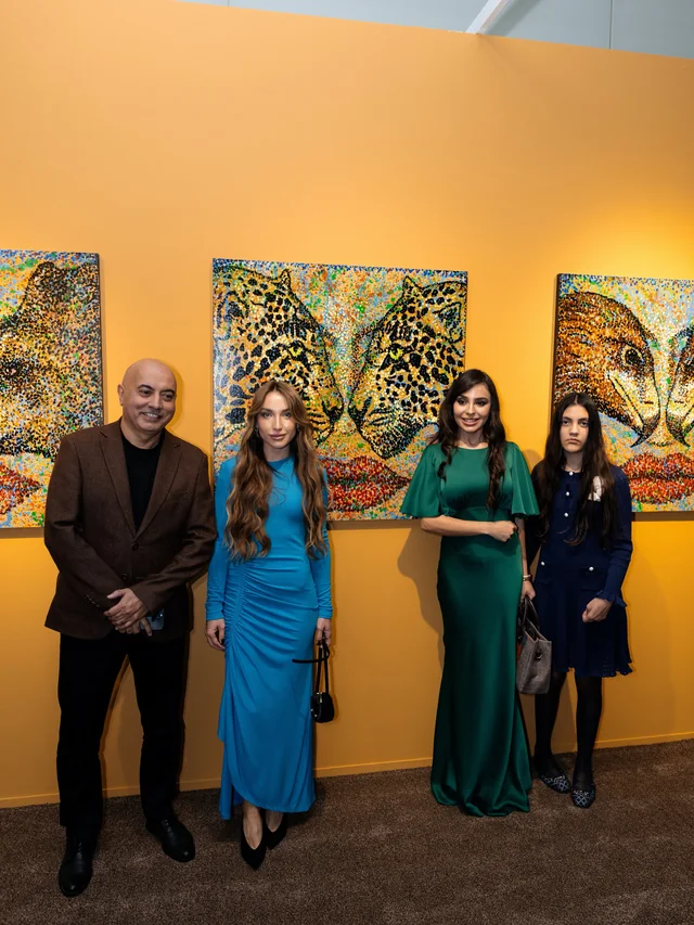 Alyona Əliyeva Baku Art Weekend sərgi festivalından paylaşım edib - Foto