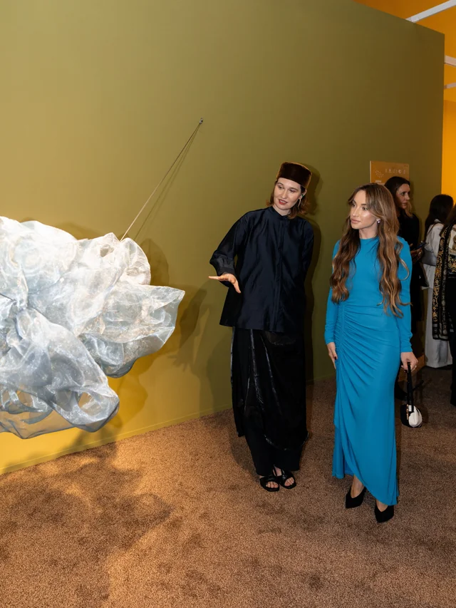 Alyona Əliyeva Baku Art Weekend sərgi festivalından paylaşım edib - Foto
