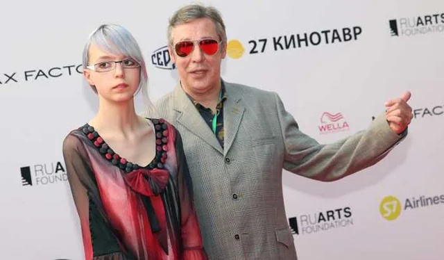 Отец убил человека, а мать ночами избивала под Земфиру: как живет дочь Михаила Ефремова, которая просит называть себя Сергеем - Фото